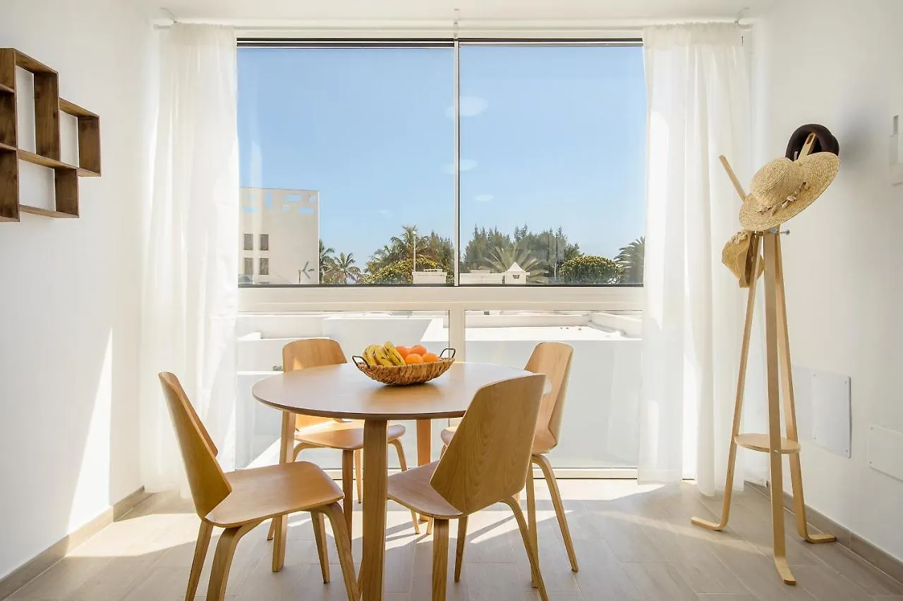Orange Volcano Apartment, Free Access To The Fariones Sports Center Puerto del Carmen  0*,