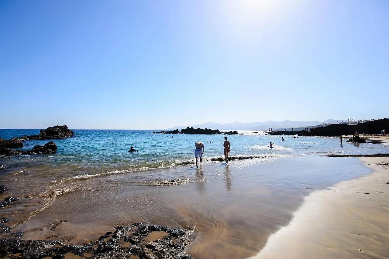 Orange Volcano Apartment, Free Access To The Fariones Sports Center Puerto del Carmen  Apartman